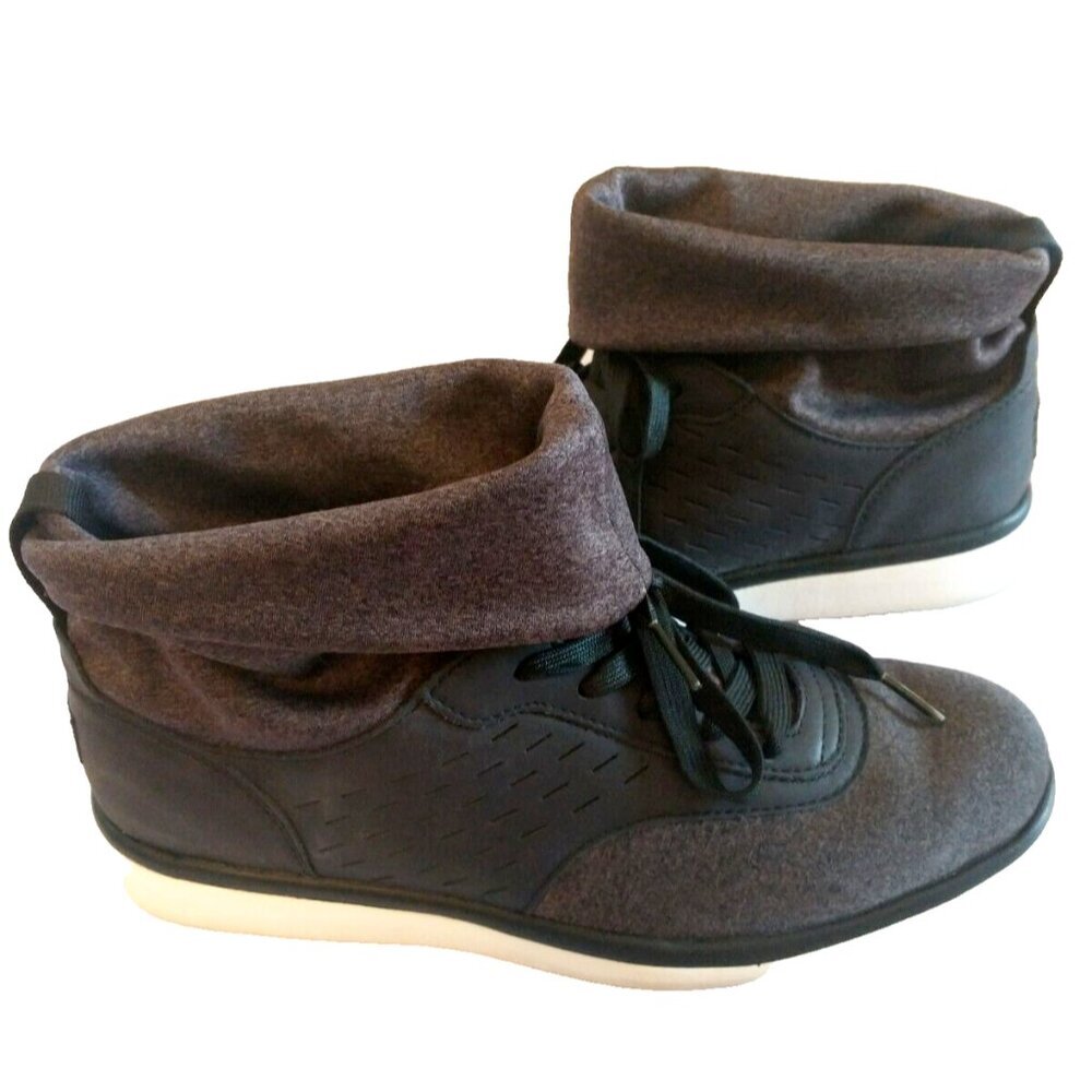 Ugg Women's Islay Sneaker Black Leather Gray Fabric High Top Bootie Sneaker - 9